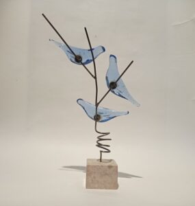 Üçlü Gezen Özgür Kuşlar